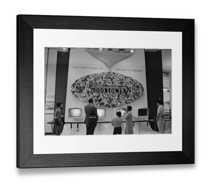 Framed Print : Visitors at Chicago's Museum of Science Framed Print : Visitors at Chicago's Museum of Science