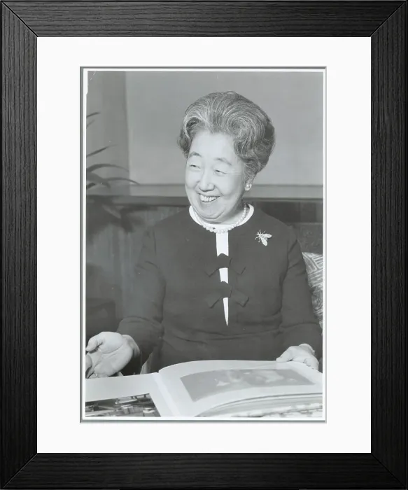 Framed Print : Empress Nagako Looking at Photos Framed Print : Empress Nagako Looking at Photos