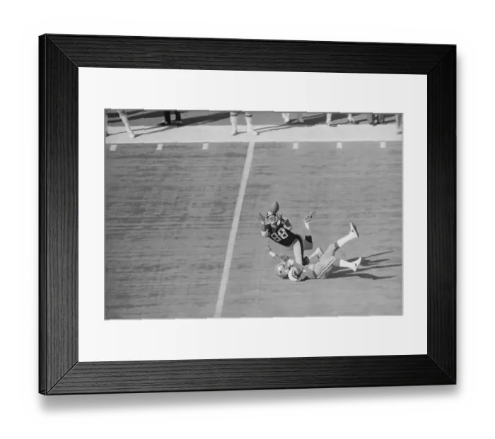 Framed Print : Lynn Swann Making a Diving Catch Framed Print : Lynn Swann Making a Diving Catch