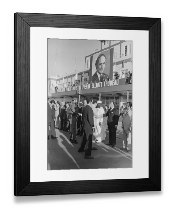 Framed Print : Fidel Castro Greeting Canadian Officials Framed Print : Fidel Castro Greeting Canadian Officials
