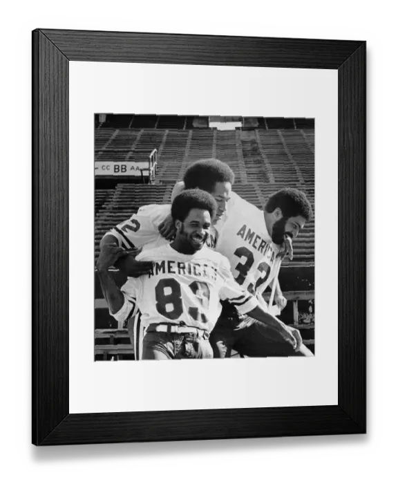 Framed Print : O.J. Simpson Poses with Fellow Pro-Bowl Stars