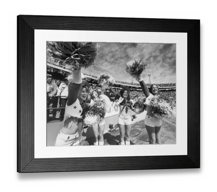 Framed Print : Dallas Cowboys Cheerleaders Warm Up Crowd Framed Print : Dallas Cowboys Cheerleaders Warm Up Crowd