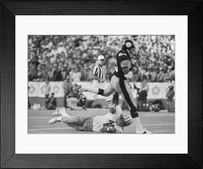 Framed Print : Lynn Swan in Super Bowl X Framed Print : Lynn Swan in Super Bowl X