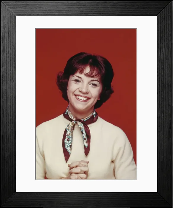 Framed Print : Cindy Williams As Shirley Feeney Framed Print : Cindy Williams As Shirley Feeney