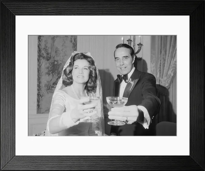 Framed Print : Senator Robert Dole And Bride Elizabeth Framed Print : Senator Robert Dole And Bride Elizabeth