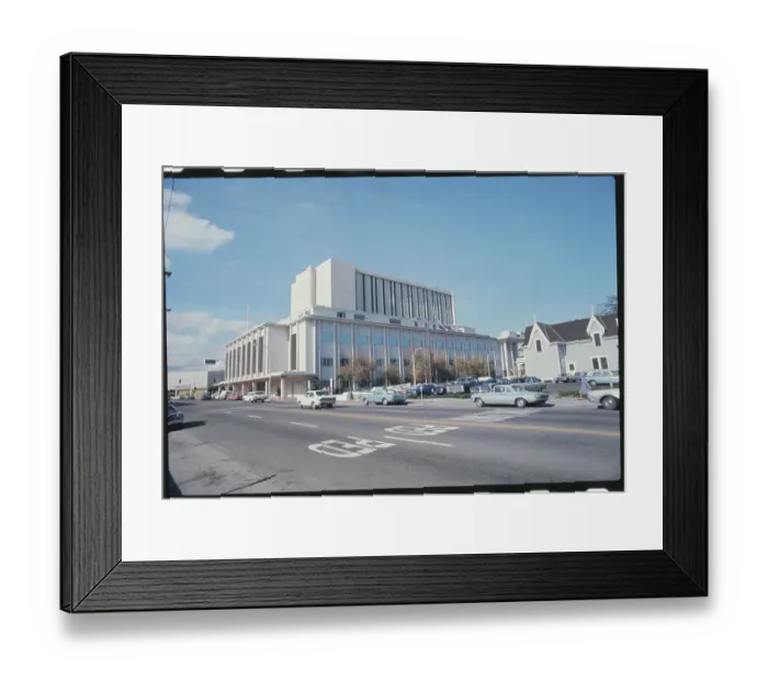 Framed Print : San Mateo County Courthouse