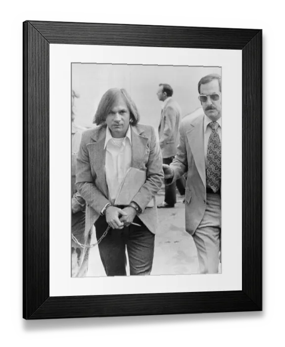 Framed Print : Steven Soliah Arrives At Federal Building Framed Print : Steven Soliah Arrives At Federal Building