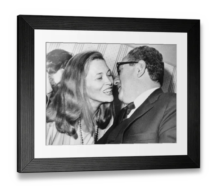 Framed Print : Henry Kissinger and Faye Dunaway Framed Print : Henry Kissinger and Faye Dunaway