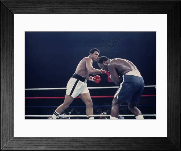 Framed Print : Muhammad Ali Vs Joe Frazier Framed Print : Muhammad Ali Vs Joe Frazier