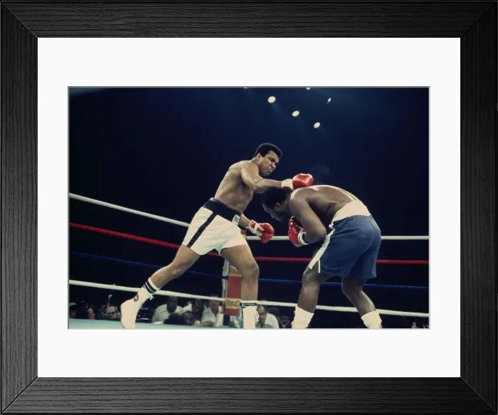 Framed Print : Muhammad Ali Vs Joe Frazier Framed Print : Muhammad Ali Vs Joe Frazier