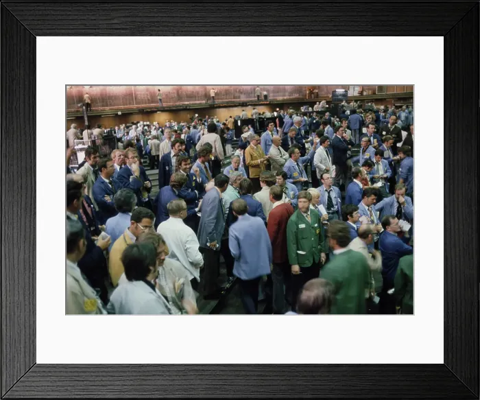 Framed Print : Trading Floor At The Chicago Board of Trade