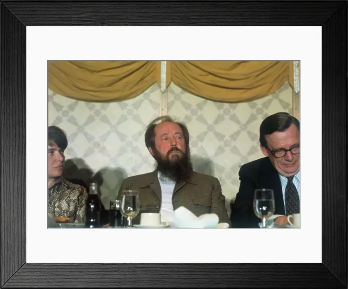 Framed Print : Portrait of Alexander Solzhenitsyn Framed Print : Portrait of Alexander Solzhenitsyn