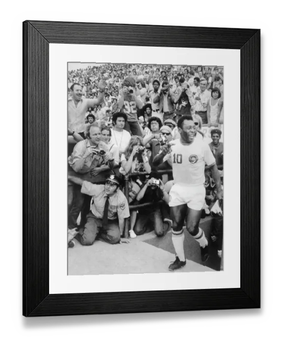 Framed Print : Pele Wearing New York Cosmos Uniform Framed Print : Pele Wearing New York Cosmos Uniform