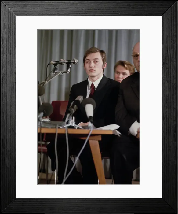 Framed Print : World Chess Champion Anatoly Karpov Framed Print : World Chess Champion Anatoly Karpov