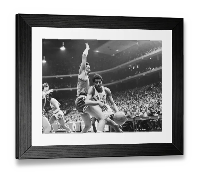 Framed Print : Bob Love. Bulls forward Bob Love dribbles ball around KC-Omaha Kings Ron Behagen Framed Print : Bob Love. Bulls forward Bob Love dribbles ball around KC-Omaha Kings Ron Behagen