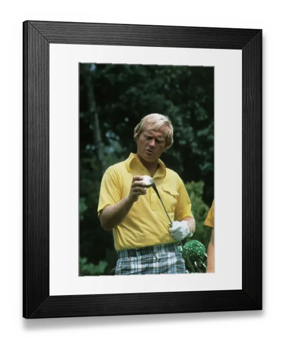Framed Print : Jack Nicklaus Checking His Golf Club Framed Print : Jack Nicklaus Checking His Golf Club