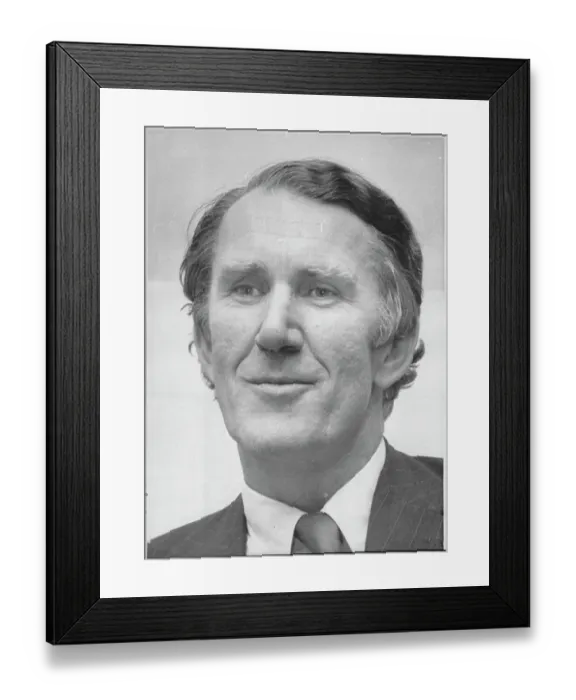 Framed Print : Australian Politician Malcolm Fraser Framed Print : Australian Politician Malcolm Fraser