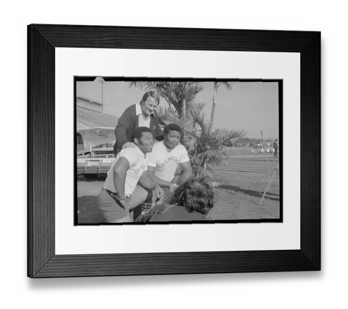 Framed Print : Barry Switzer with Leroy and Dewey Selmon Framed Print : Barry Switzer with Leroy and Dewey Selmon