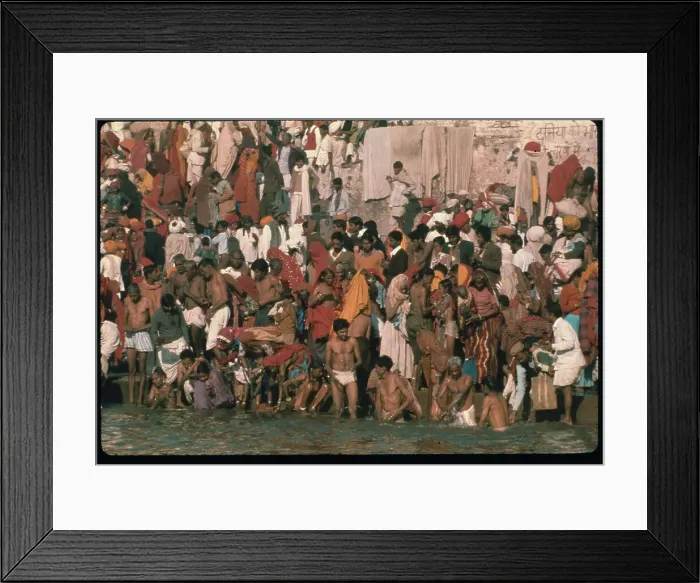 Framed Print : Hindu Pilgrims Bathing in Pushkar Lake Framed Print : Hindu Pilgrims Bathing in Pushkar Lake