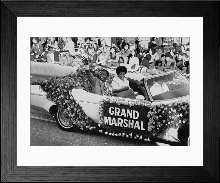 Framed Print : Hank Aaron And Billye Aaron Framed Print : Hank Aaron And Billye Aaron