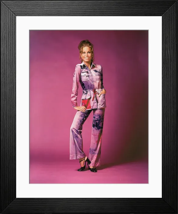 Framed Print : Portrait of Mary Tyler Moore Framed Print : Portrait of Mary Tyler Moore