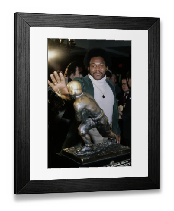 Framed Print : Archie Griffin Posing With Heisman Trophy Framed Print : Archie Griffin Posing With Heisman Trophy
