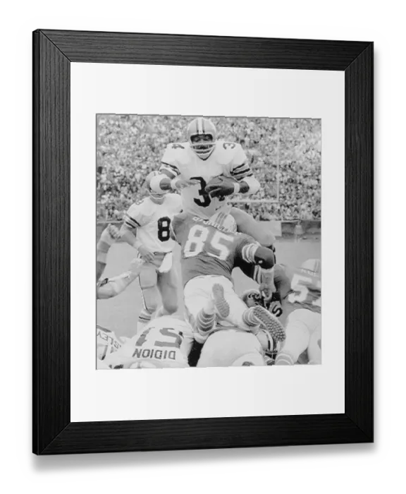 Framed Print : Jess Phillips Jumping over Line Framed Print : Jess Phillips Jumping over Line