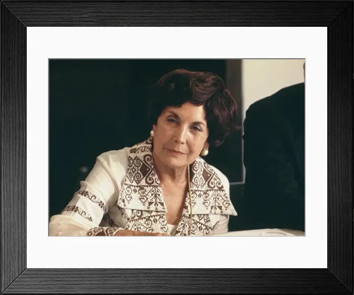 Framed Print : Hortensia Bussi De Allende