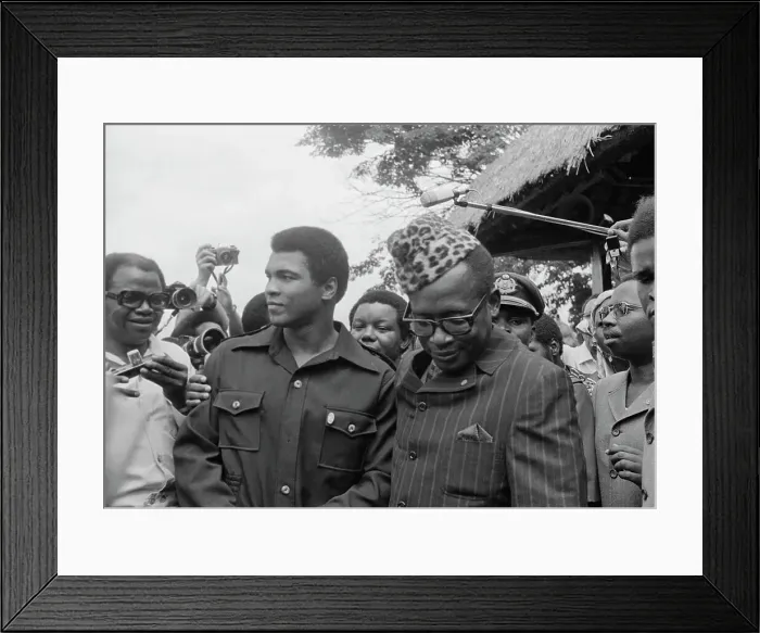 Framed Print : Mobutu and Ali Talking Framed Print : Mobutu and Ali Talking