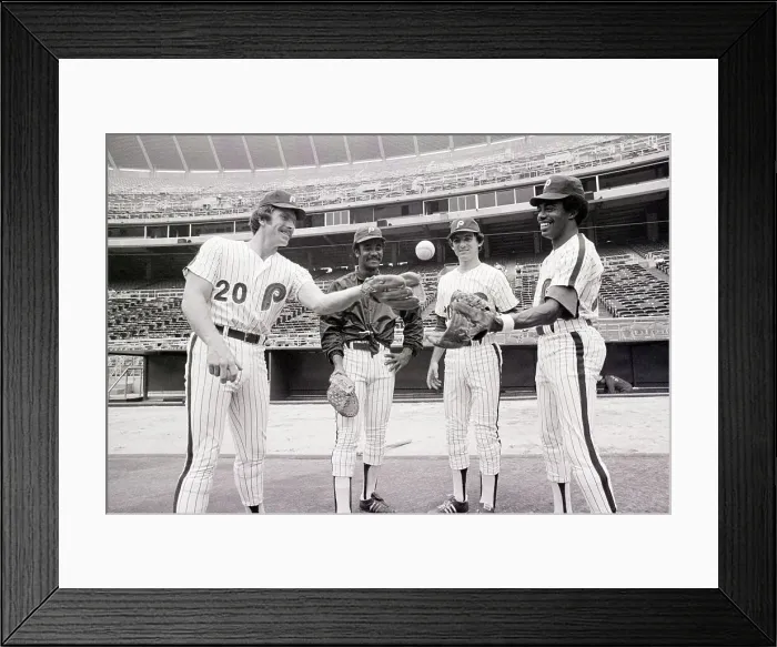Framed Print : Mike Schmidt Tossing Ball W / Infielders Framed Print : Mike Schmidt Tossing Ball W / Infielders