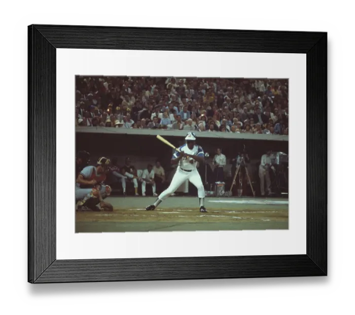 Framed Print : Baseball Player Hank Aaron Framed Print : Baseball Player Hank Aaron