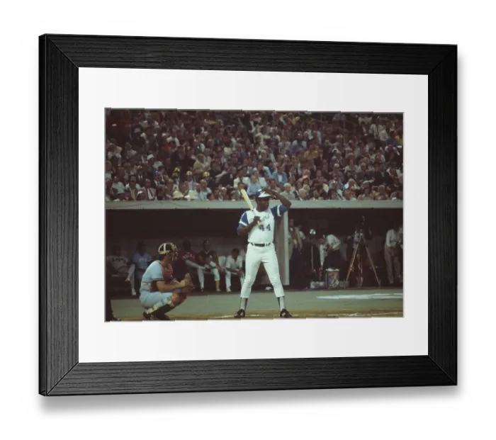 Framed Print : Baseball Player Hank Aaron