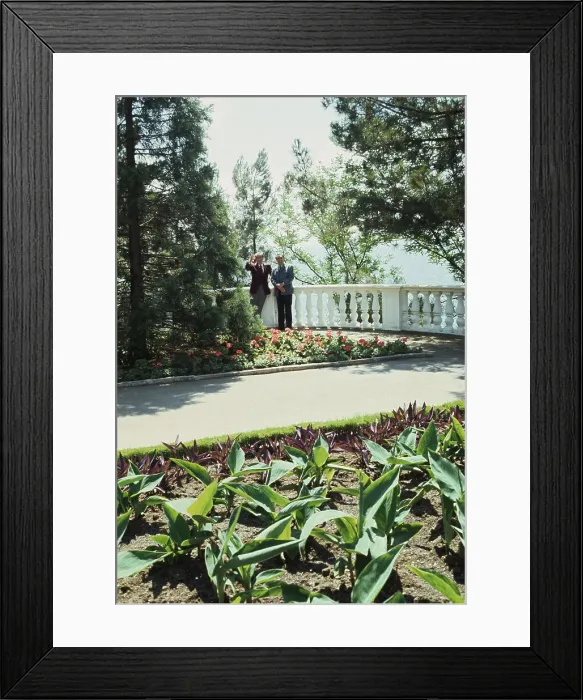Framed Print : Nixon And Brezhnev At Black Sea Resort Framed Print : Nixon And Brezhnev At Black Sea Resort