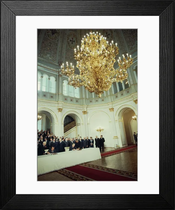 Framed Print : President Nixon And Soviet Premier Kosygin At Kremlin Framed Print : President Nixon And Soviet Premier Kosygin At Kremlin