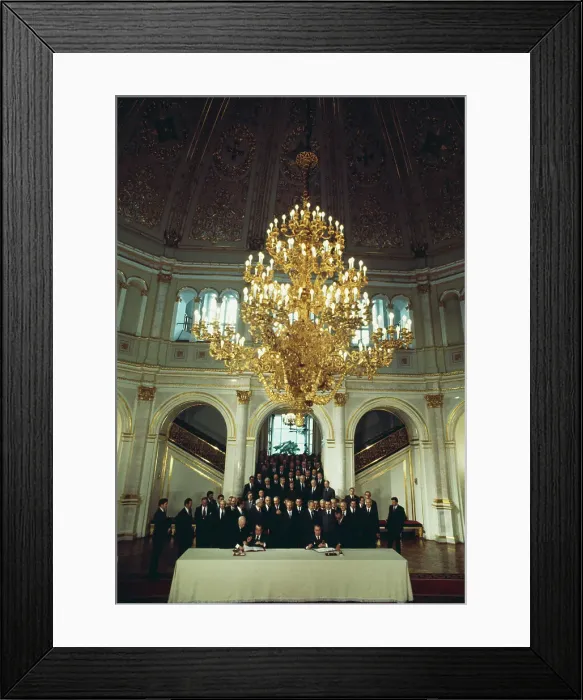 Framed Print : Nixon And Brezhnev Sign Agreement Framed Print : Nixon And Brezhnev Sign Agreement