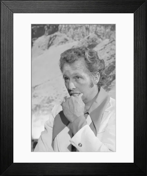 Framed Print : Evel Knievel Holding Press Conference Framed Print : Evel Knievel Holding Press Conference
