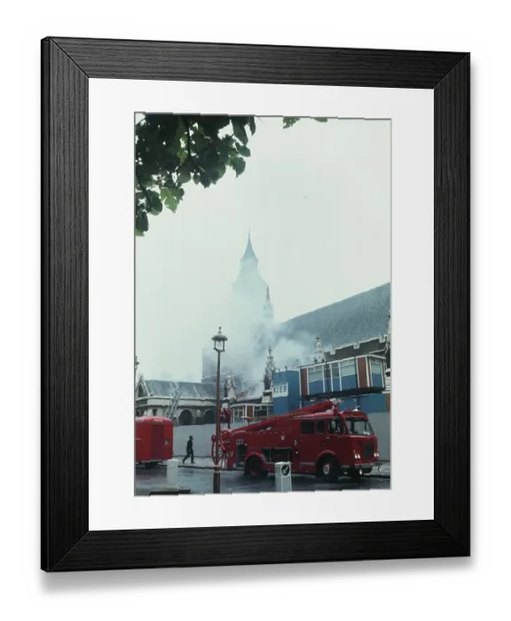 Framed Print : Bomb Explosion At Houses Of Parliament Framed Print : Bomb Explosion At Houses Of Parliament