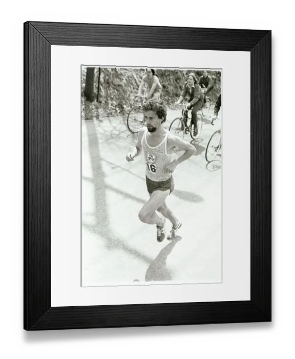 Framed Print : Neil Cusack Running in Marathon Framed Print : Neil Cusack Running in Marathon