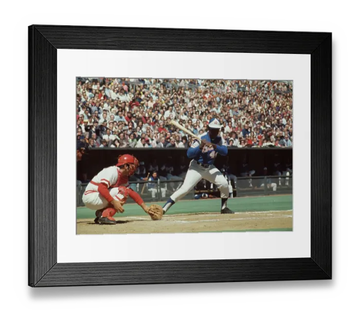 Framed Print : Baseball Player Hank Aaron Batting