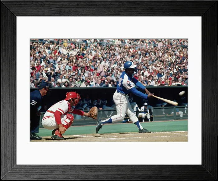 Framed Print : Hank Aaron Batting Framed Print : Hank Aaron Batting
