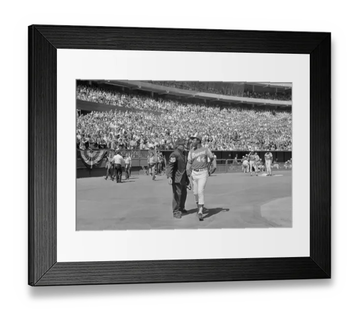 Framed Print : Hank Aaron After Tying Babe Ruth's Record Framed Print : Hank Aaron After Tying Babe Ruth's Record