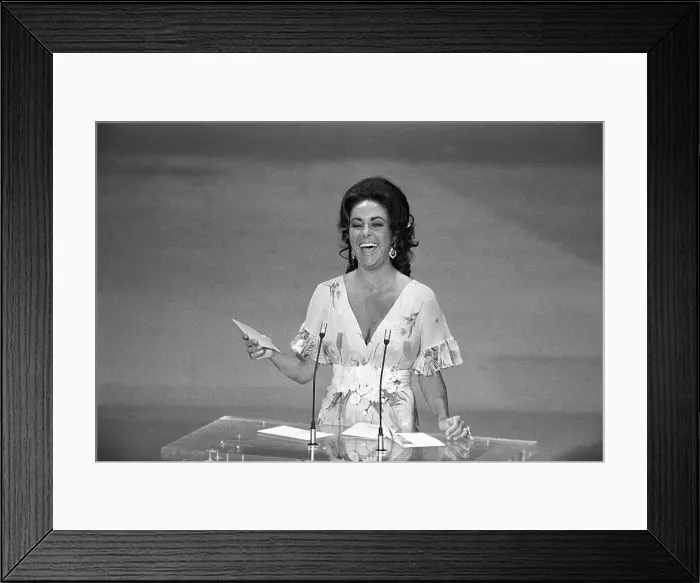 Framed Print : Liz Taylor Laughhing on Stage Framed Print : Liz Taylor Laughhing on Stage