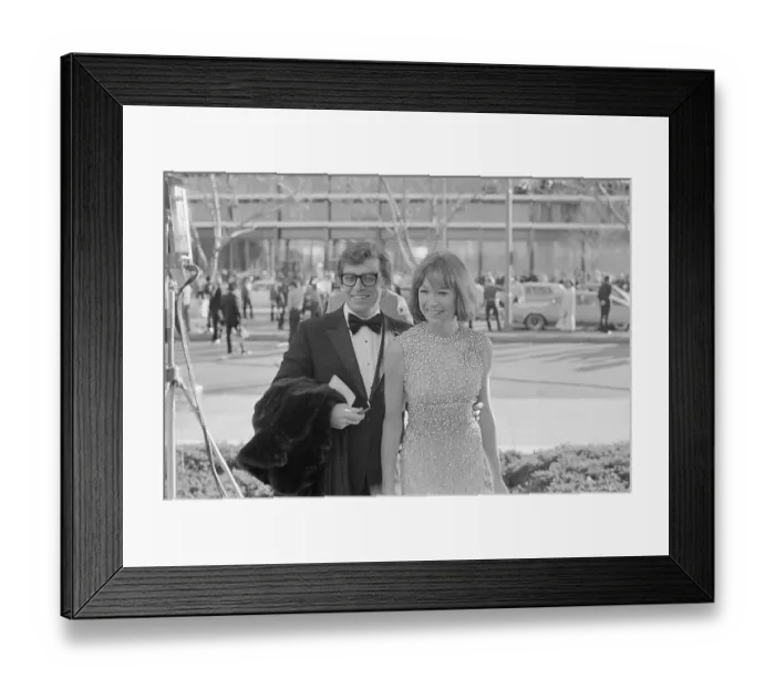 Framed Print : Pete Hamill with Shirley MacLaine Framed Print : Pete Hamill with Shirley MacLaine