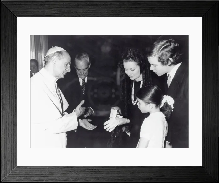 Framed Print : Pope Paul VI Meeting with Prince Rainier, Princess Grace, Prince Albert, and Princess Stephanie Framed Print : Pope Paul VI Meeting with Prince Rainier, Princess Grace, Prince Albert, and Princess Stephanie