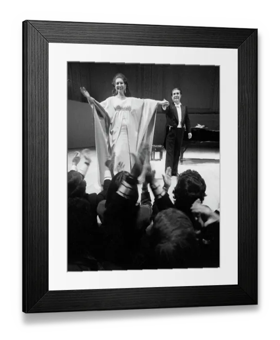 Framed Print : Maria Callas on Stage Greeting Audience Framed Print : Maria Callas on Stage Greeting Audience
