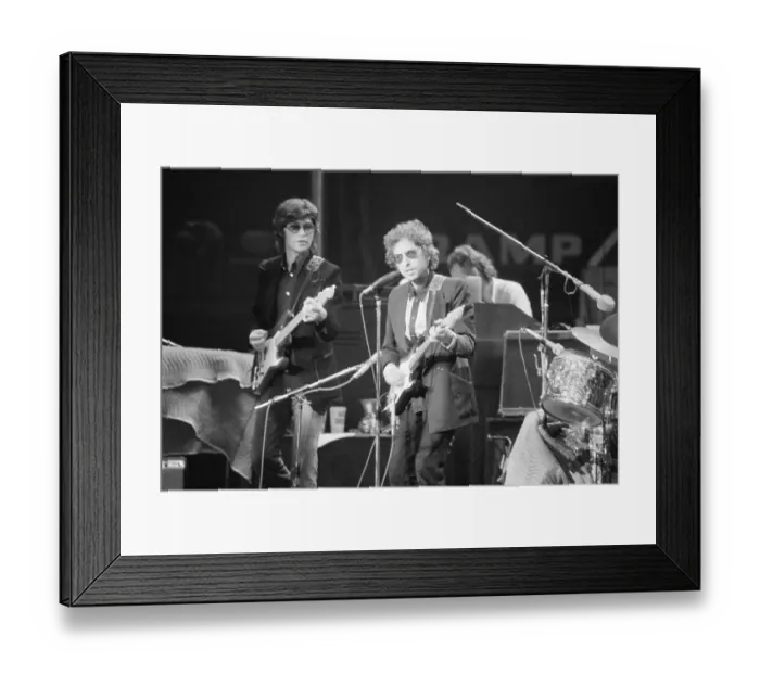 Framed Print : Bob Dylan Performing Framed Print : Bob Dylan Performing