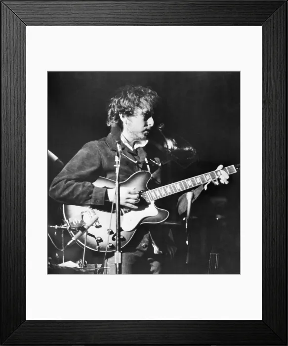 Framed Print : Bob Dylan Strumming Guitar Framed Print : Bob Dylan Strumming Guitar