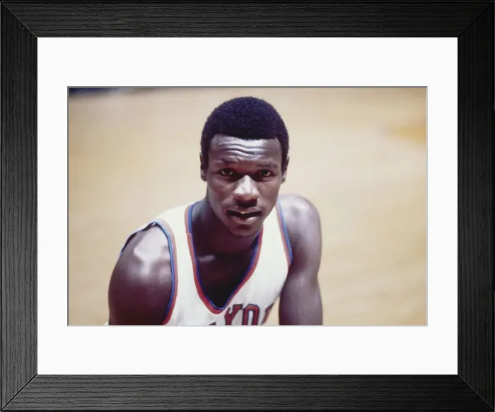 Framed Print : Basketball Player Jessie Dark