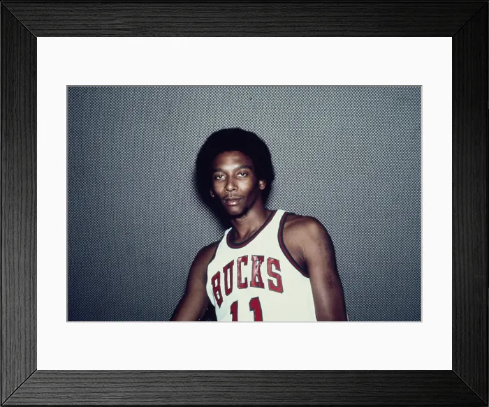 Framed Print : Basketball Player Gary Brokaw Framed Print : Basketball Player Gary Brokaw