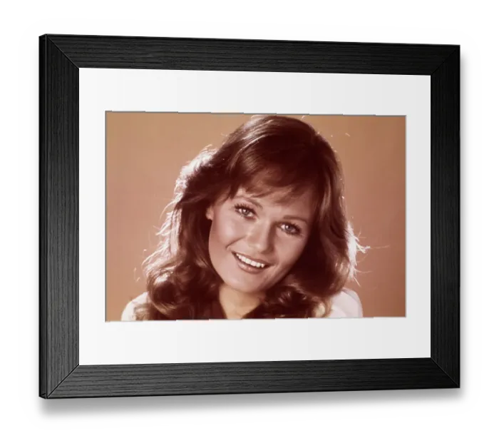Framed Print : Portrait of Valerie Perrine Framed Print : Portrait of Valerie Perrine
